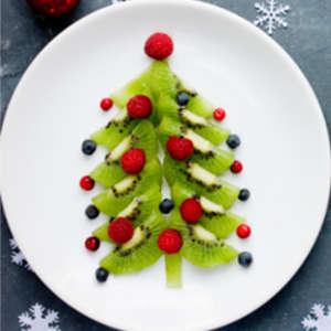 fruit platter shaped like a Christmas tree