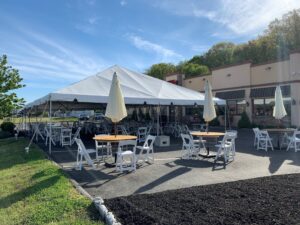 outdoor patio dining