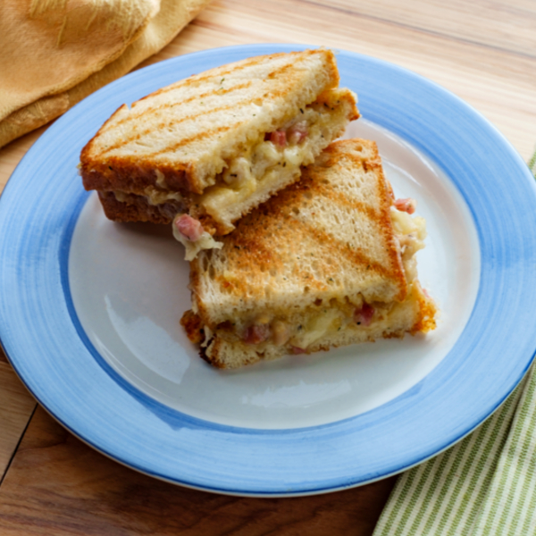 chicken cordon bleu panini